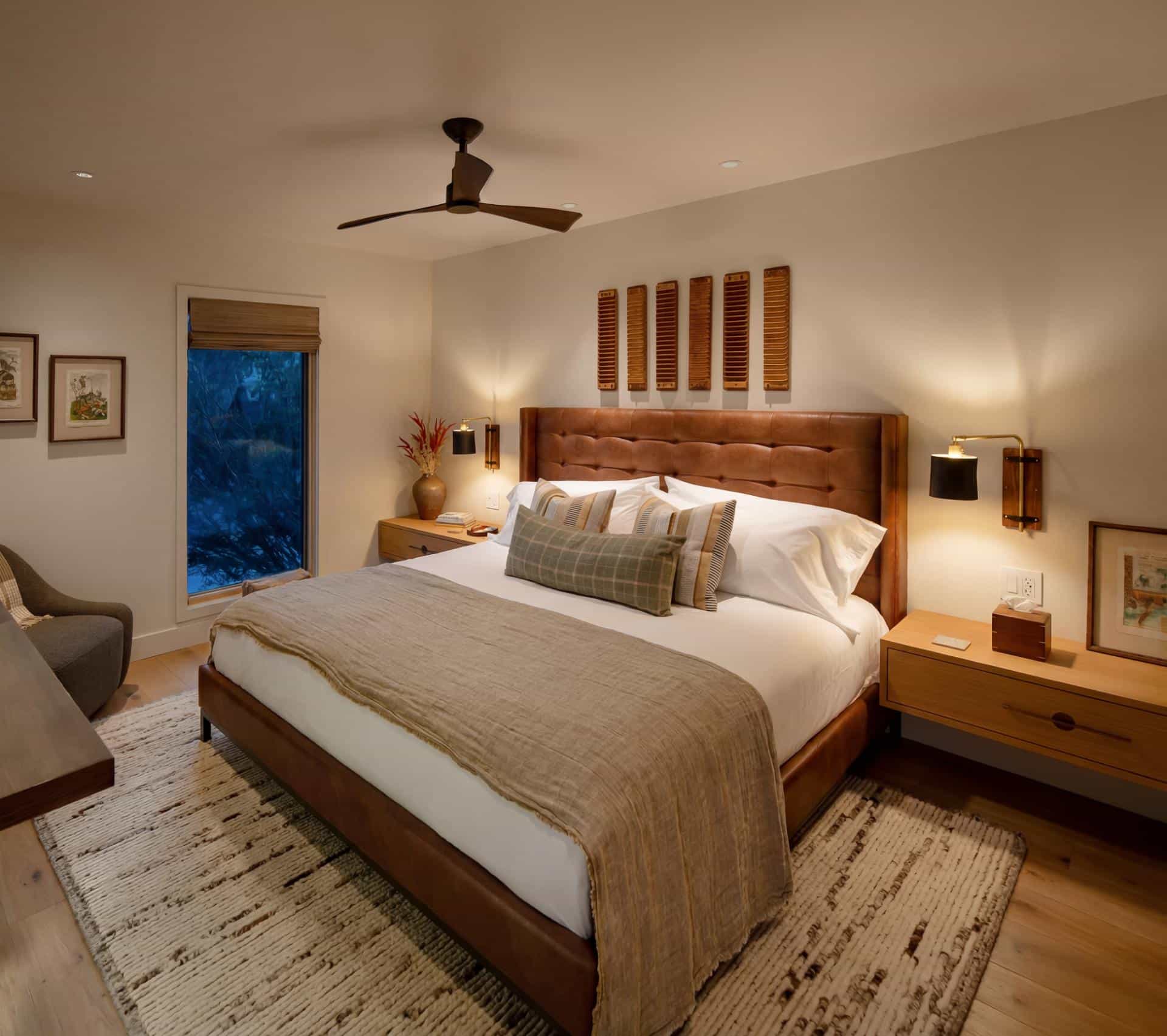 A. Overlook Bedroom - Oak Over Main -22