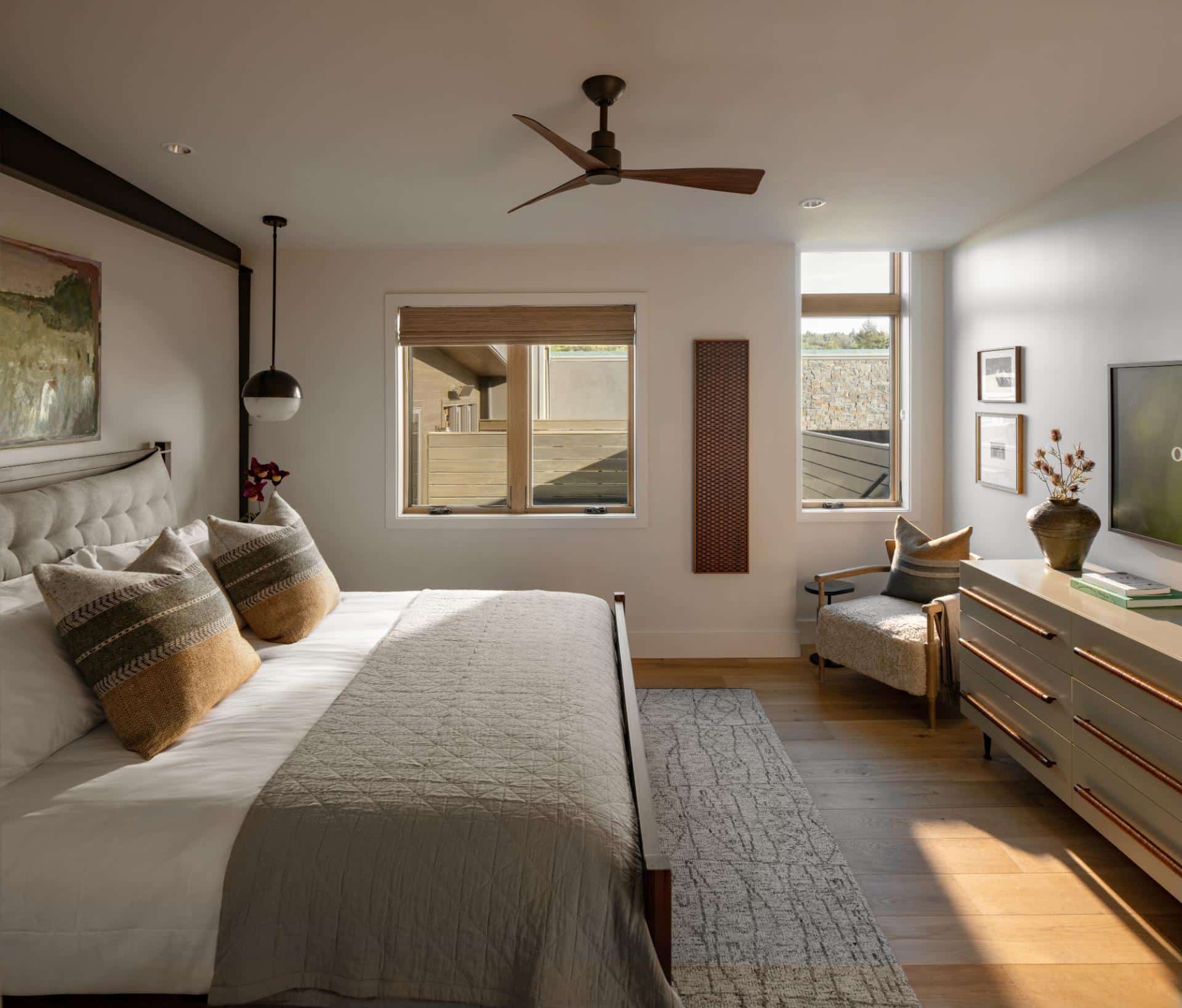 A. Plateau Bedroom 2 - Oak Over Main -66 (1)