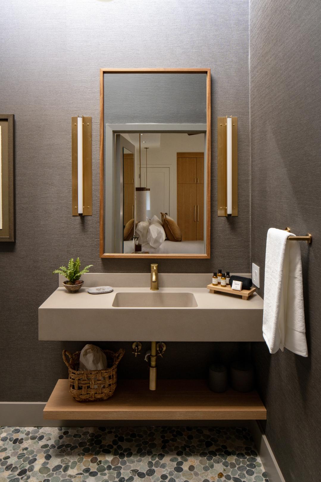 B. Meadow Bathroom 2 - Oak Over Main -83