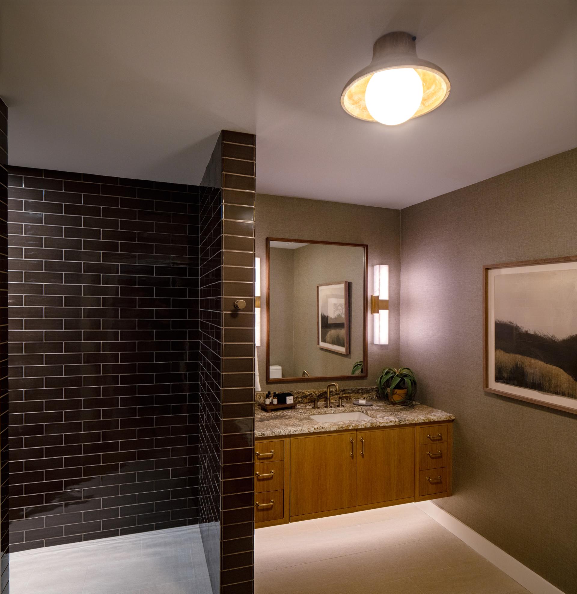 B. Plateau Bathroom 1 Oak Over Main -68