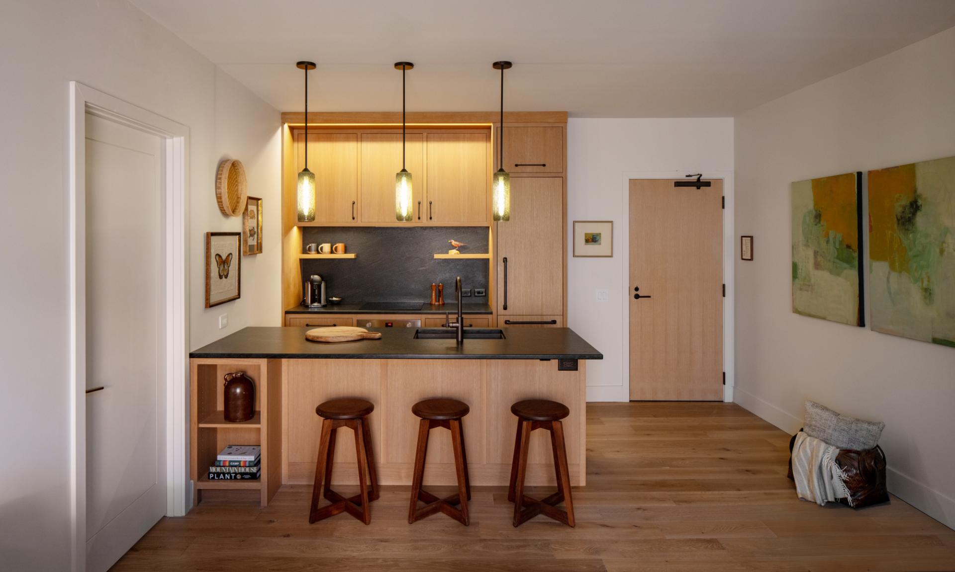 C. Summit Kitchen - Oak Over Main -39