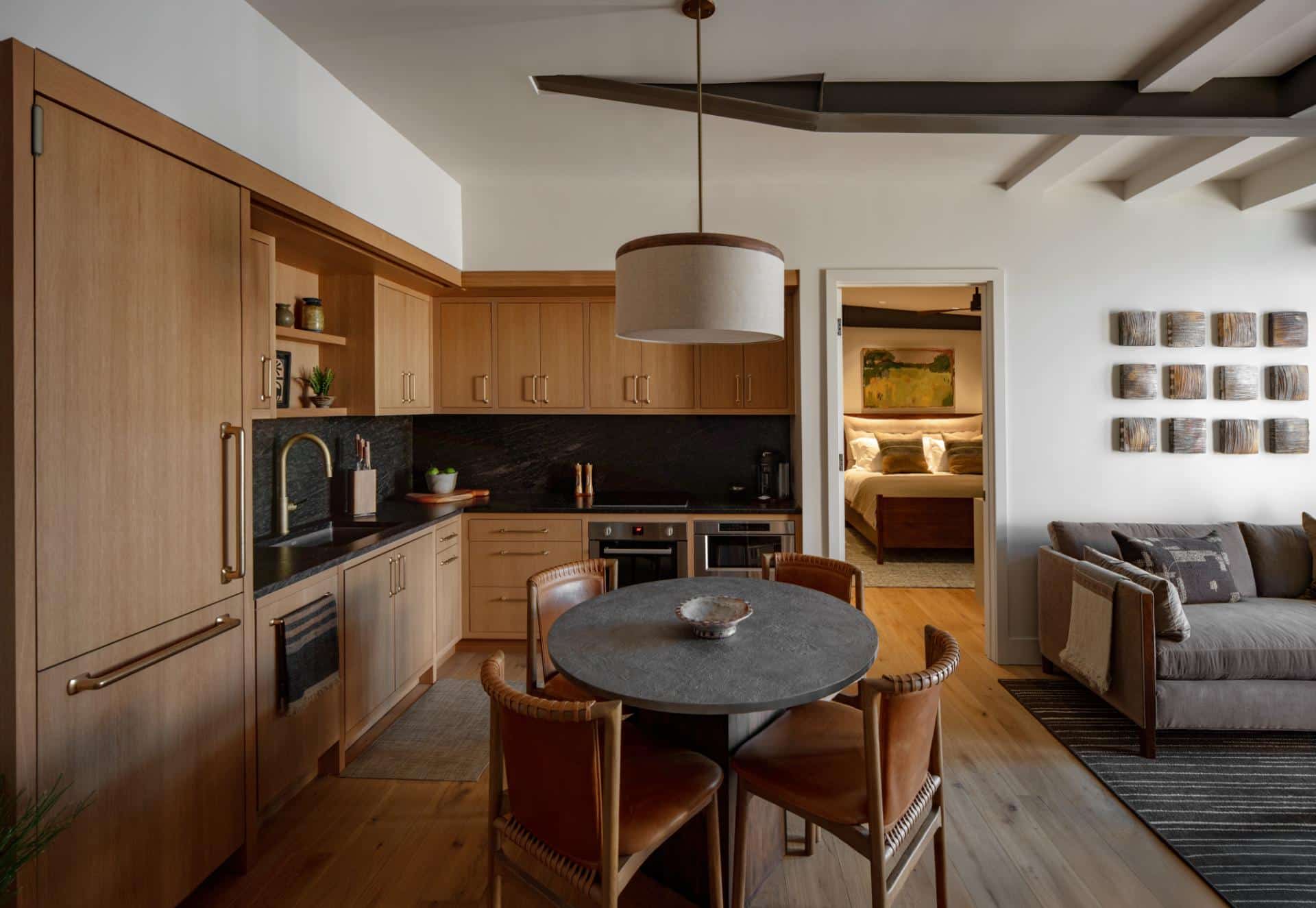 D. Kitchen 2 - Oak Over Main -61 (1)