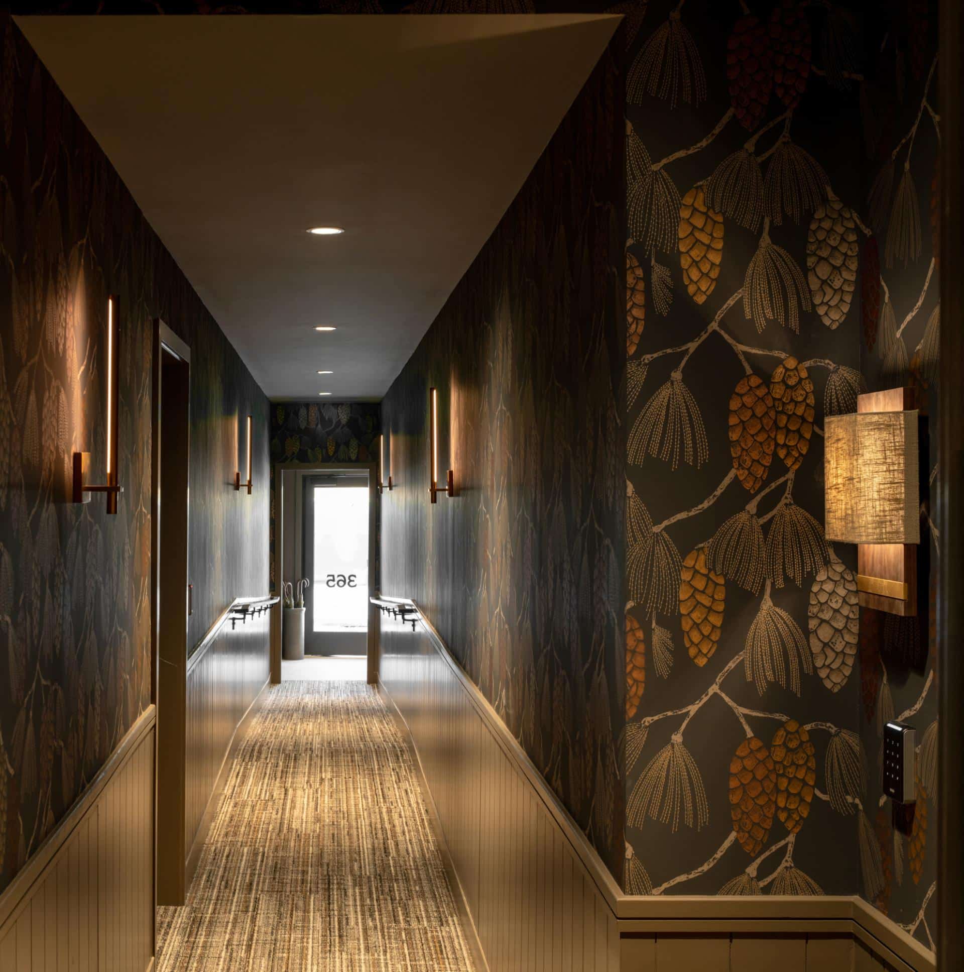 E. Hall Lobby 1 - Oak Over Main -90