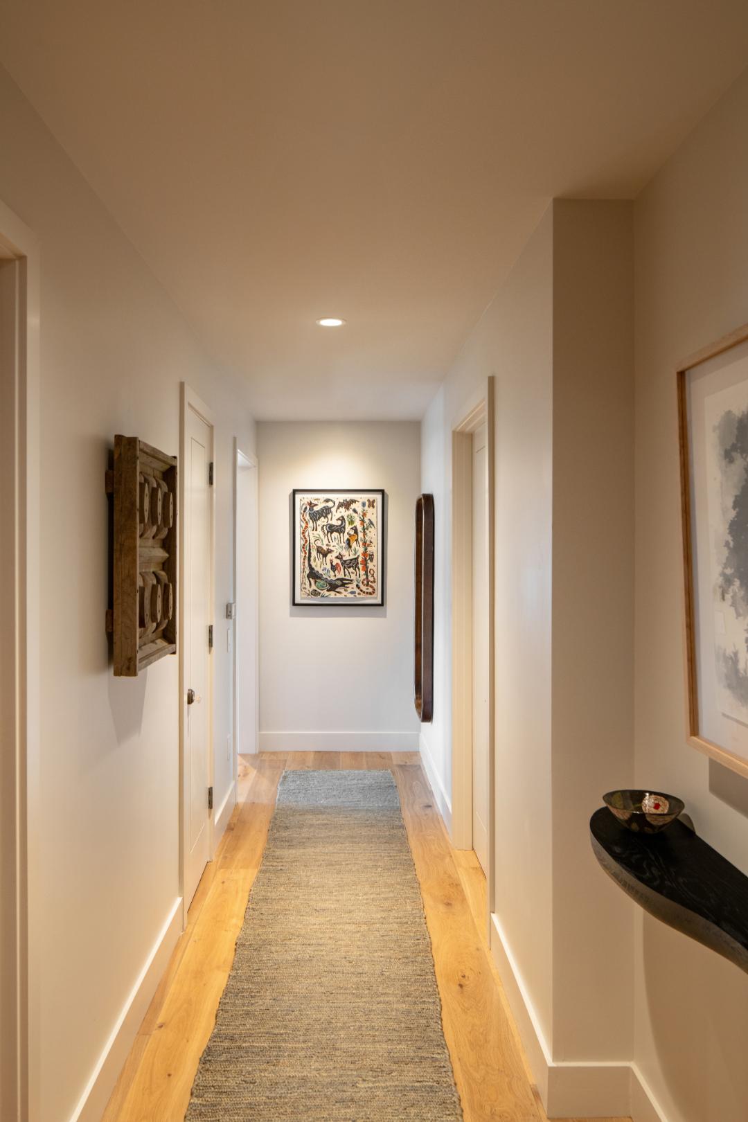 FZ. Overlook Hallway - Oak Over Main -34