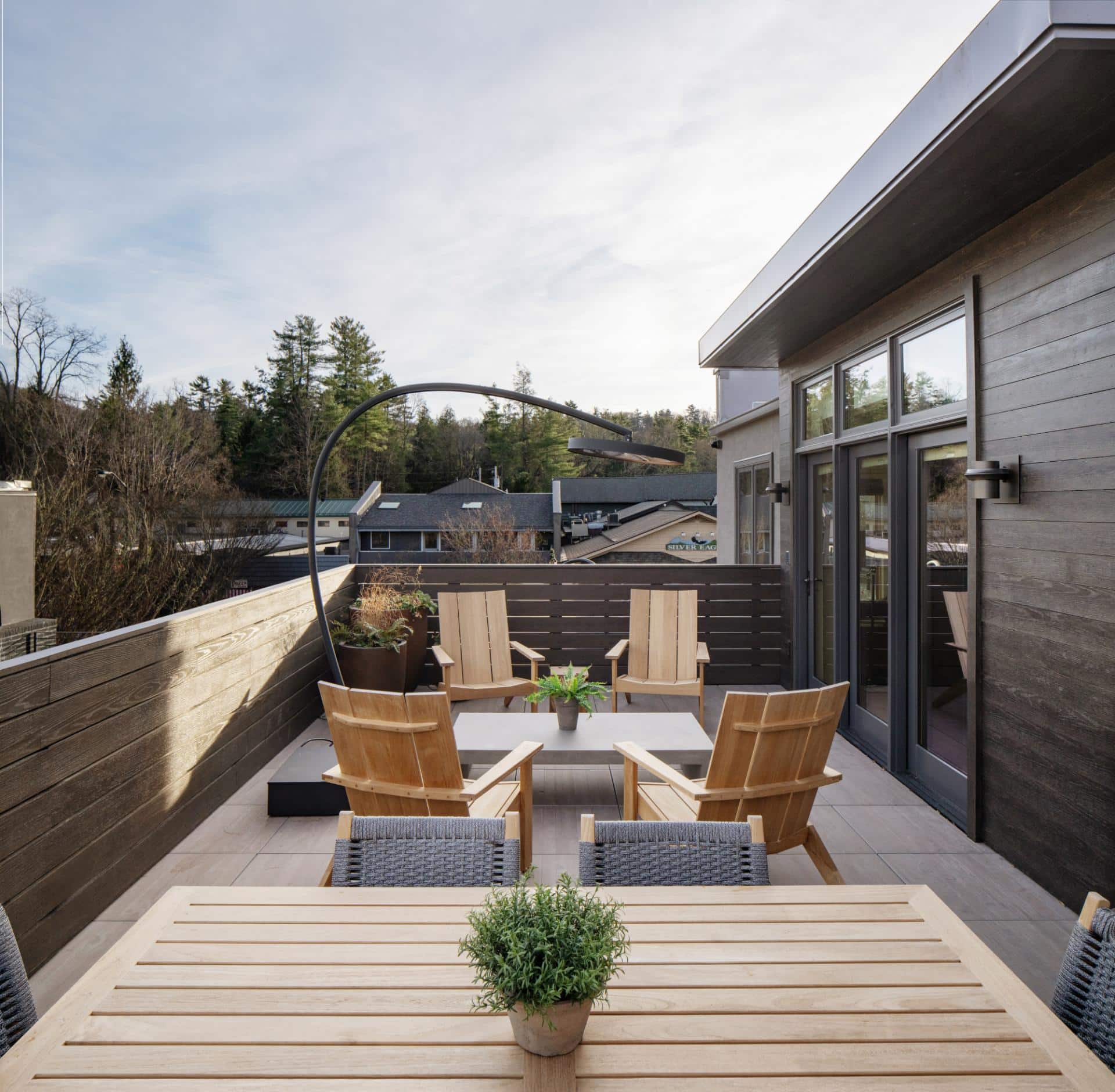 H. Overlook Deck 3 - Oak Over Main -38